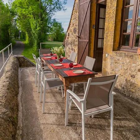 Pool Escape In Saint-laurent * Saint-Laurent-la-Vallee