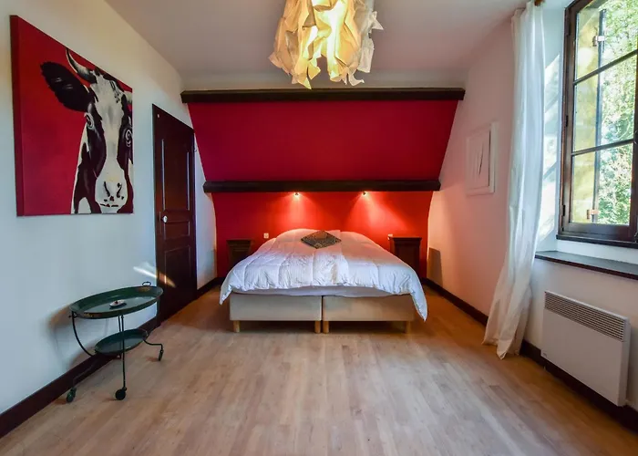 Pool Escape In Saint-laurent * Saint-Laurent-la-Vallee