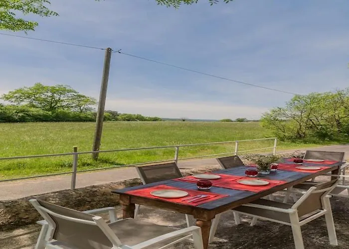 Semesterbostad Pool Escape In Saint-laurent