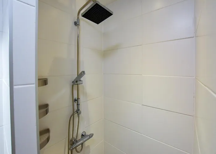 Pool Escape In Saint-laurent