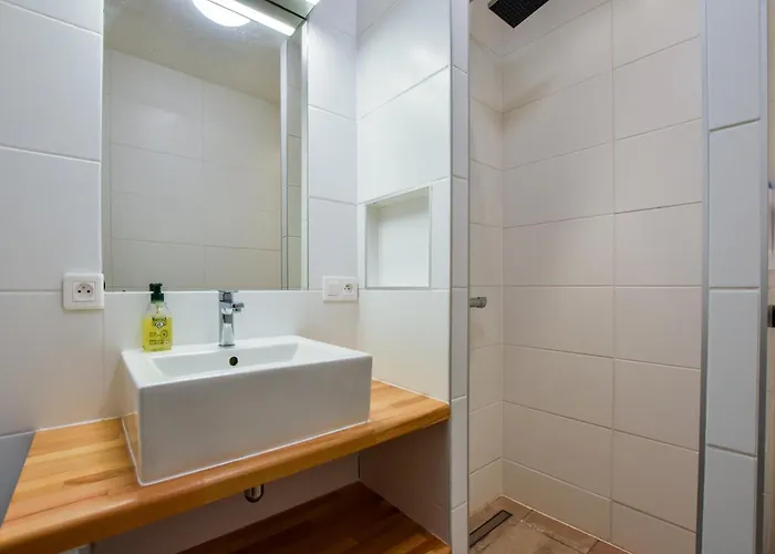 Semesterbostad Pool Escape In Saint-laurent Saint-Laurent-la-Vallee