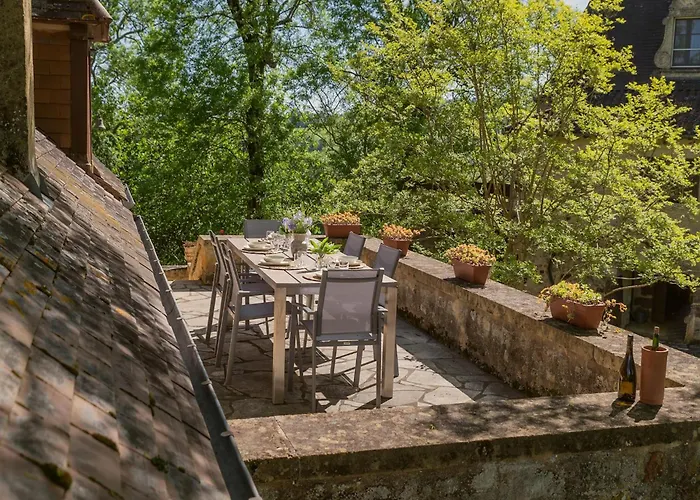 Pool Escape In Saint-laurent Semesterbostad Saint-Laurent-la-Vallee