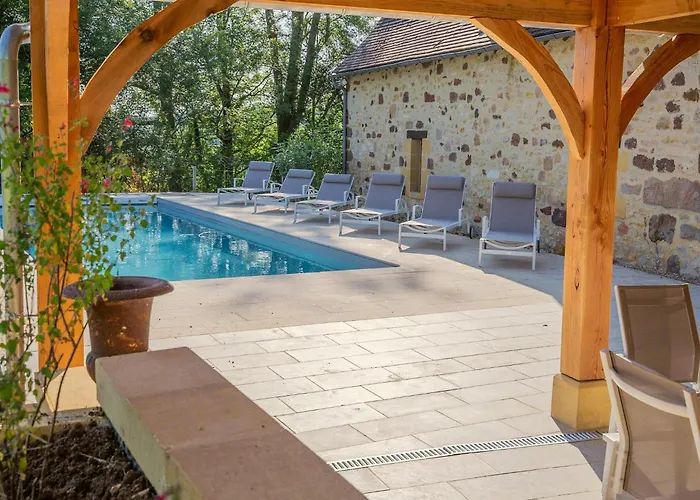 Pool Escape In Saint-laurent * Saint-Laurent-la-Vallee