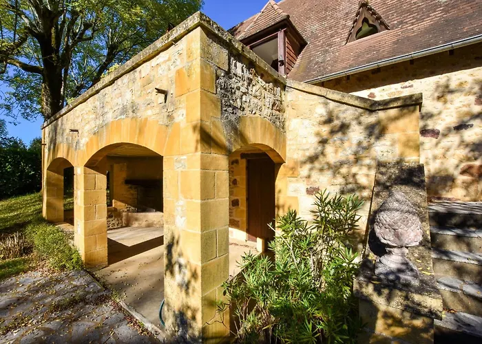 Pool Escape In Saint-laurent Semesterbostad Saint-Laurent-la-Vallee